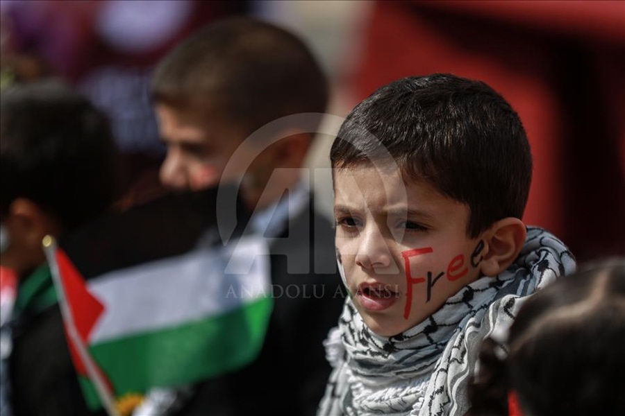 İsrail hapishanelerindeki Filistinlilere destek gösterisi 1