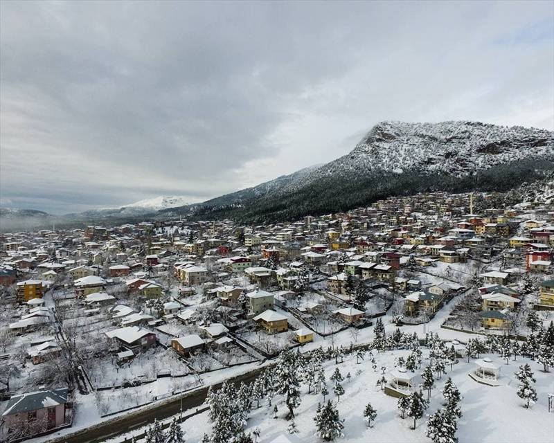 Aladağ ve Pozantı kar yağışıyla beyaza büründü 9