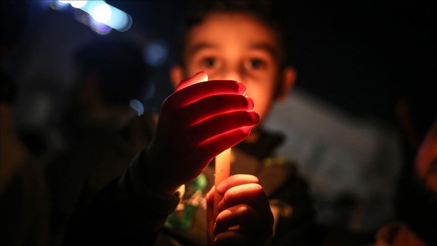 Gazze'de "mumlu" protesto 1