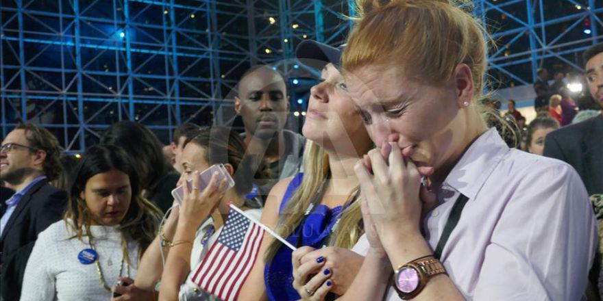 Clinton taraftarlarının hüzünlü gecesi