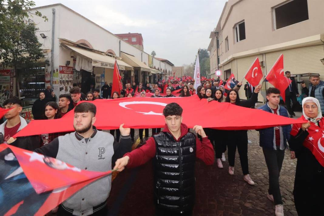 Adana'nın düşman işgalinden kurtuluşunun 102. yılı gençler eşliğinde coşkuyla kutlandı - 2 - 9