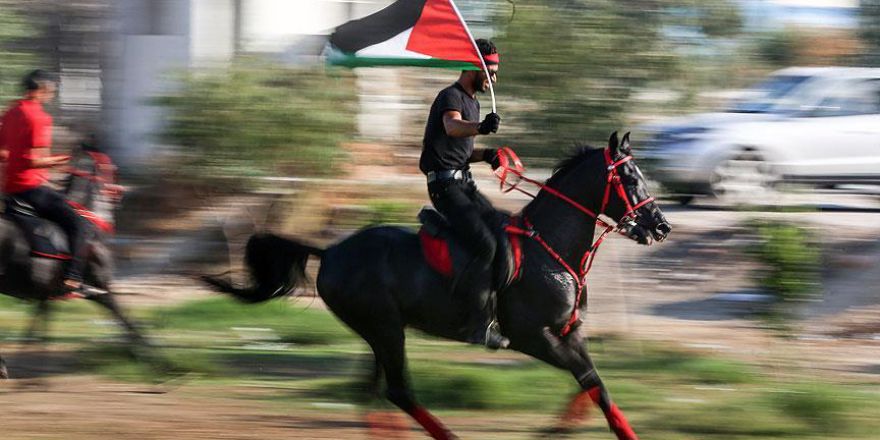 Gazze'de Mescid-i Aksa'ya destek için atlı yürüyüş yapıldı