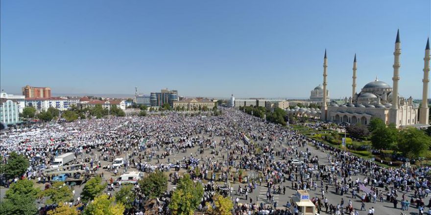 Çeçenistan'da Arakan katliamı protestosu