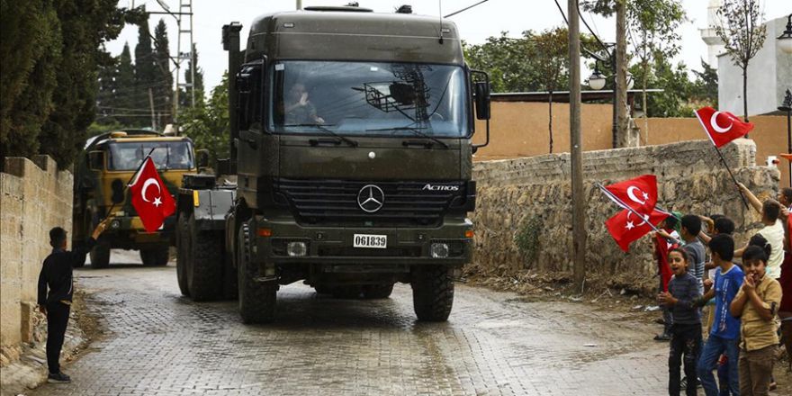 Reyhanlı'da Mehmetçik'e sevgi gösterisi