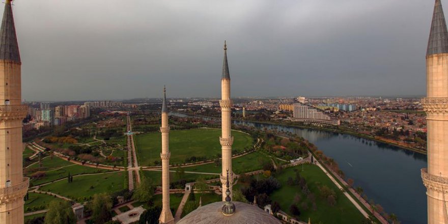 Adana Merkez Camii Minaresinden Kareler..