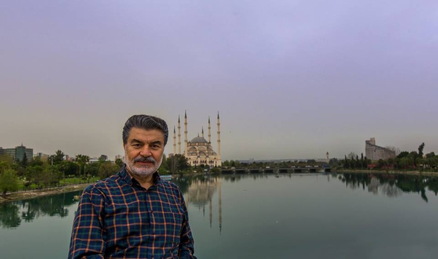 Adana merkez Camii’nin içinden de karelerimiz var. 1