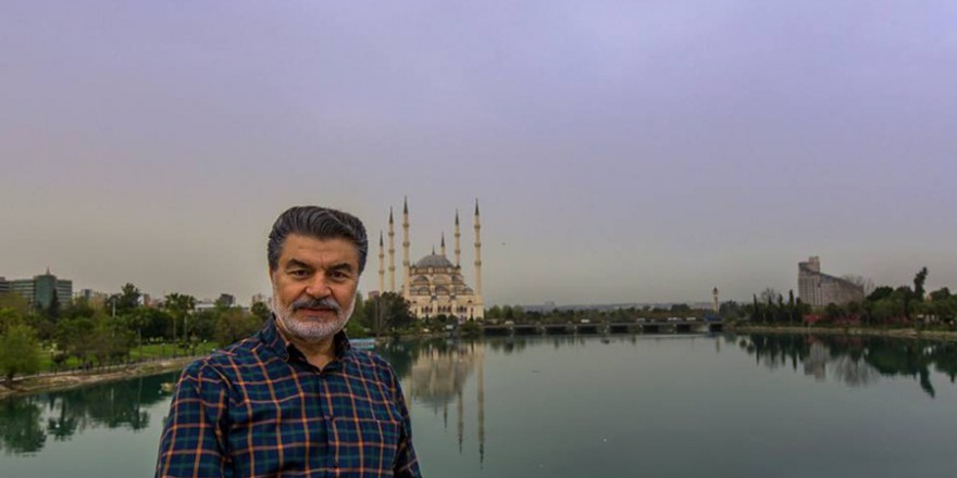 Adana merkez Camii’nin içinden de karelerimiz var.