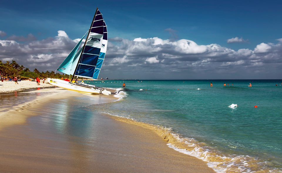 Varadero; Kubada havanaya 150km uzaklikta turistik bir merkez.. 1