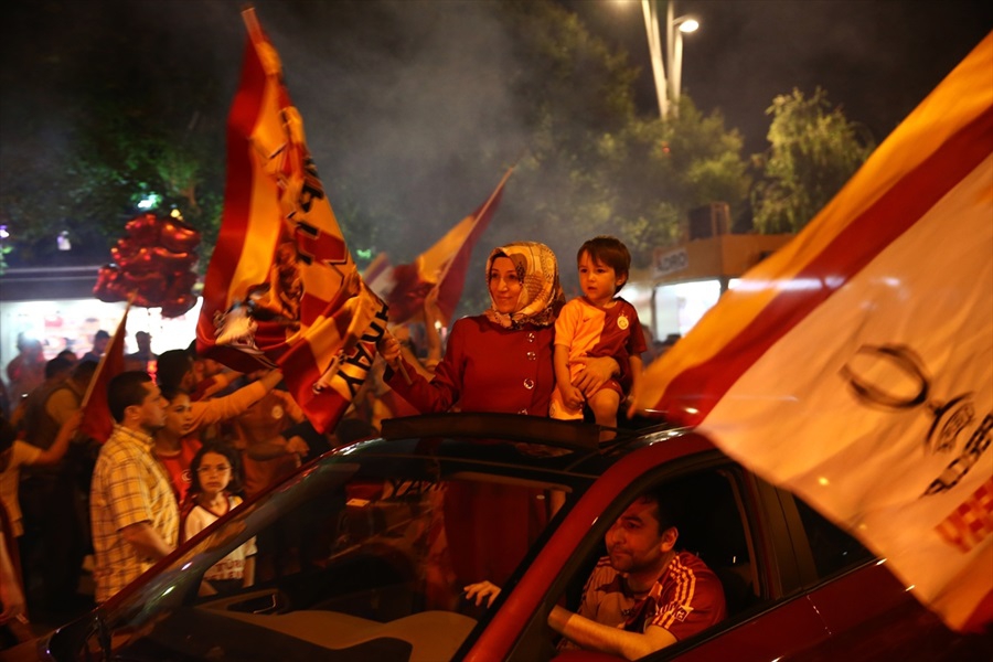 Adana’da Galatasaray’ın Şampiyonluğu Kutlanıyor 7