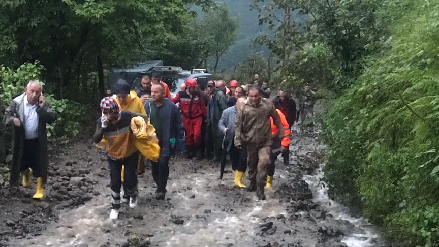 Ordu'nun ilçelerini sel vurdu 15