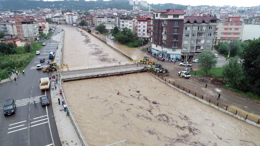 Ordu'nun ilçelerini sel vurdu 16