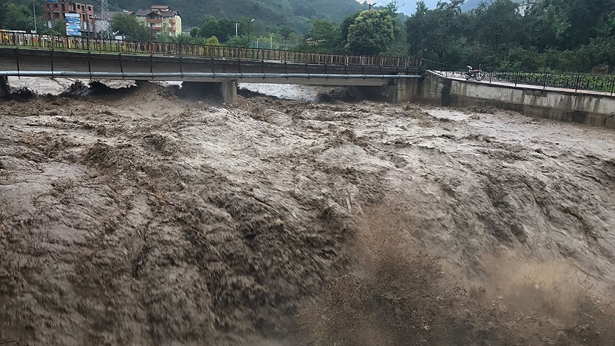 Ordu'nun ilçelerini sel vurdu 17