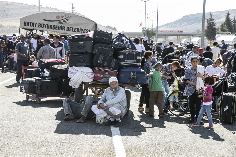 Cilvegözü Sınır Kapısı'ndan bayram geçişleri sürüyor 1