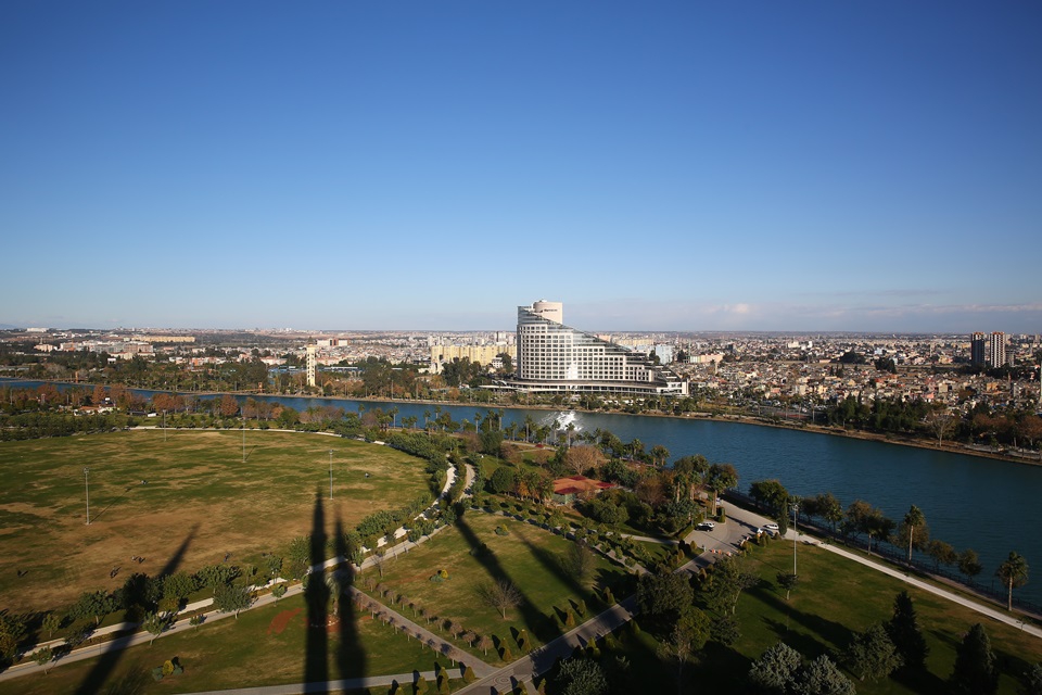 Sabancı Merkez Cami'inden Adana.. 12