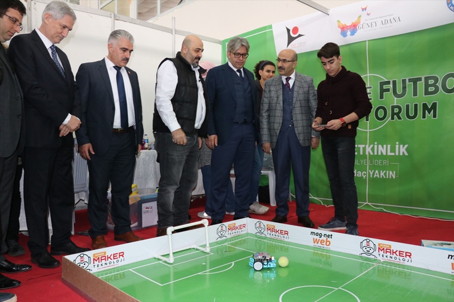 Adana'da "Bilim Şenliği" açıldı 2