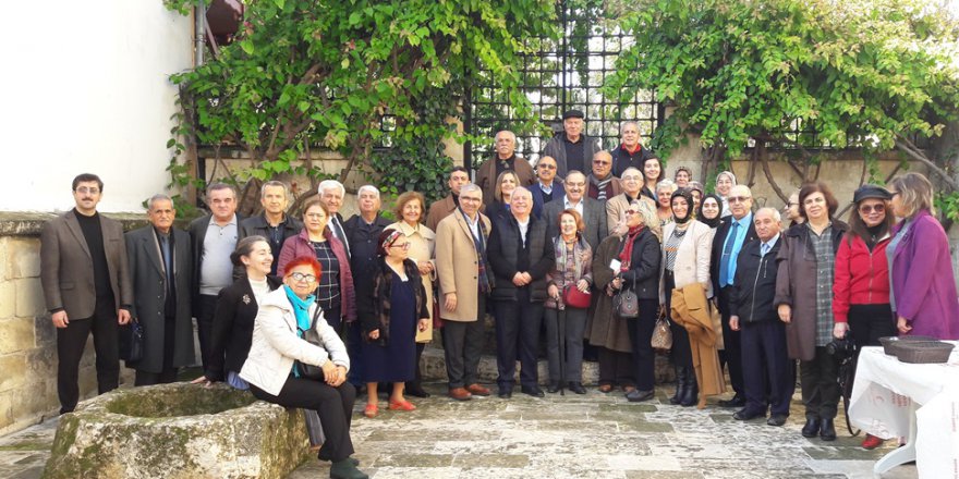 Doç. Dr. Gözde Ramazanoğlu:  Hz. Mevlana'yı anıyoruz..