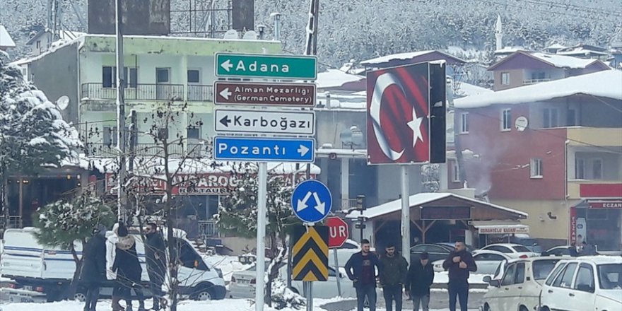 Adanalılar kar görmek için yaylaya çıktı