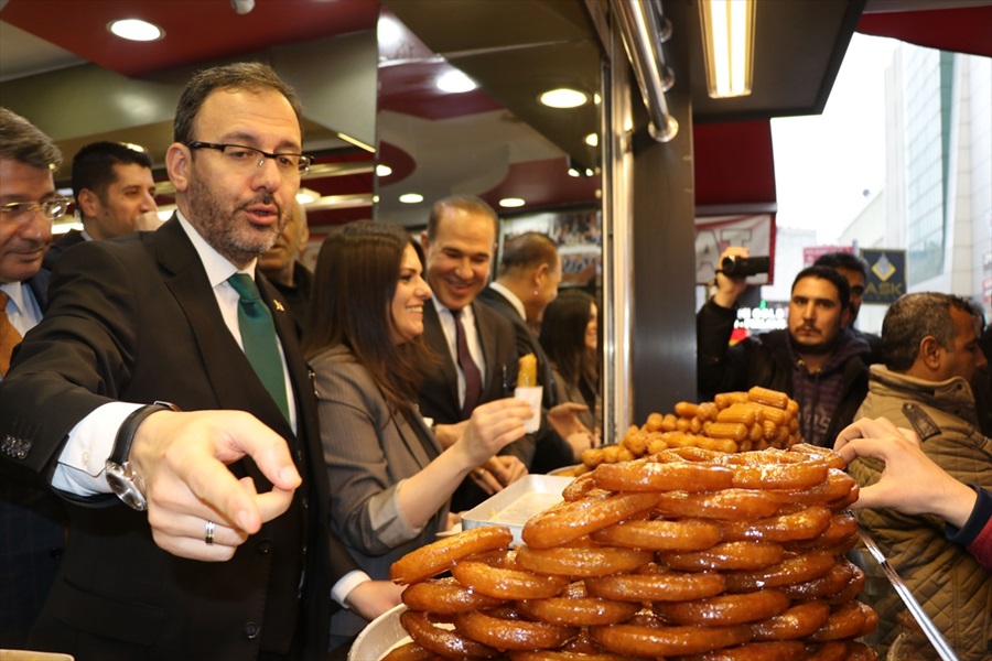 Bakan Kasapoğlu'ndan esnaf ziyareti 6