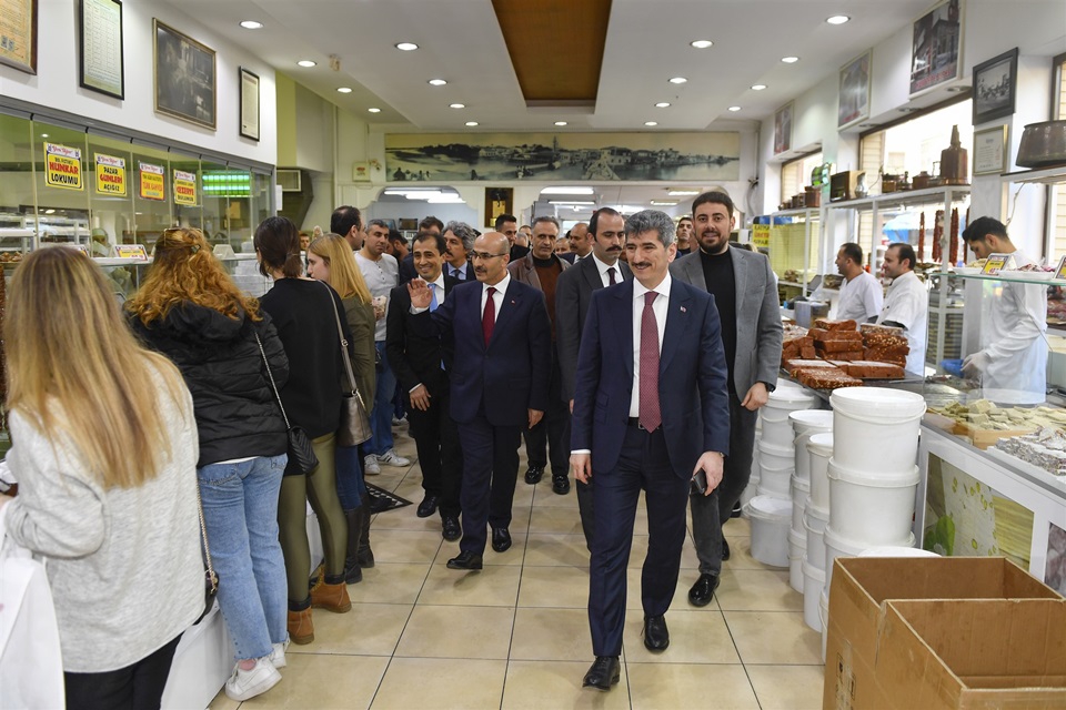 İçişleri Bakan Yardımcısı Muhterem İnce Adana'da 15