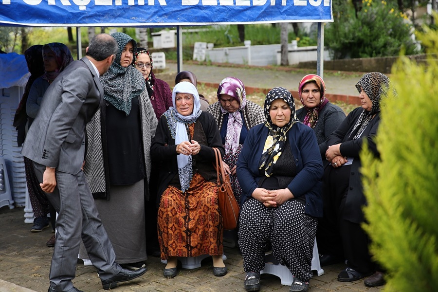 Murat Kekilli'nin babası dualarla uğurlandı 8