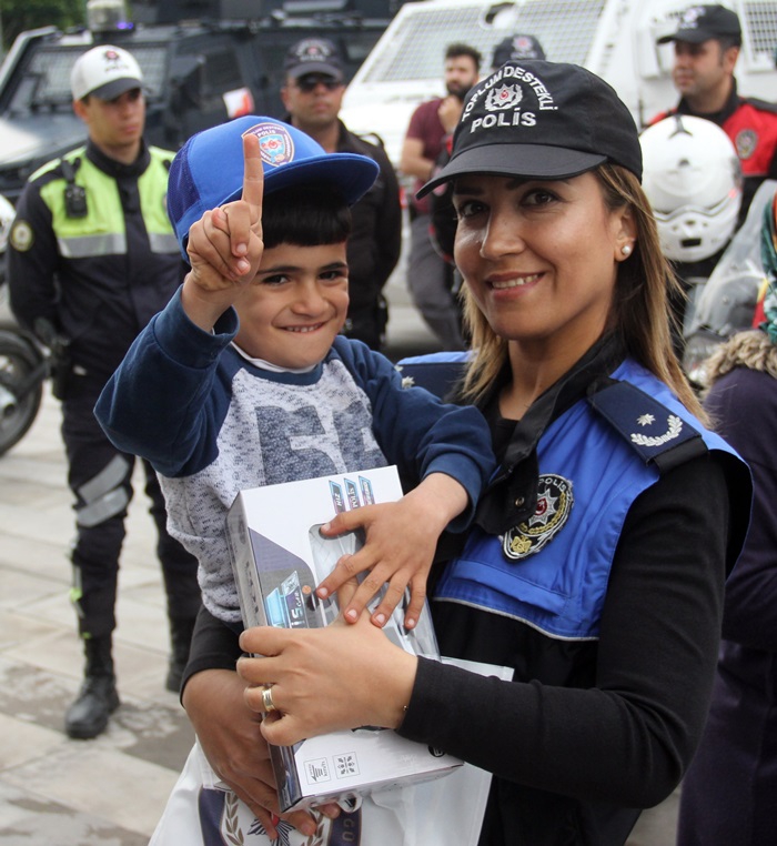 Adana'da Polis Haftası kutlandı   14