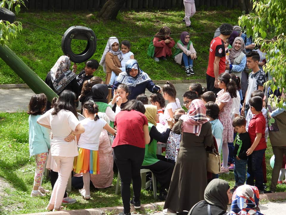 Adanalılar, yetimlere destek için kahvaltıda buluştu.. 14