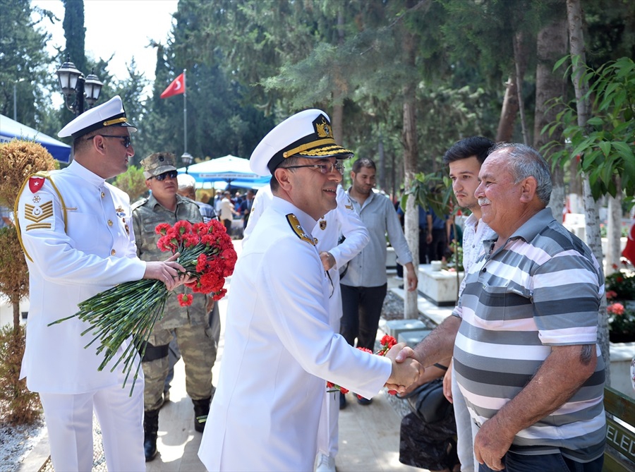 Çukurova’da Bayram öncesi şehitlik ziyaretleri 17