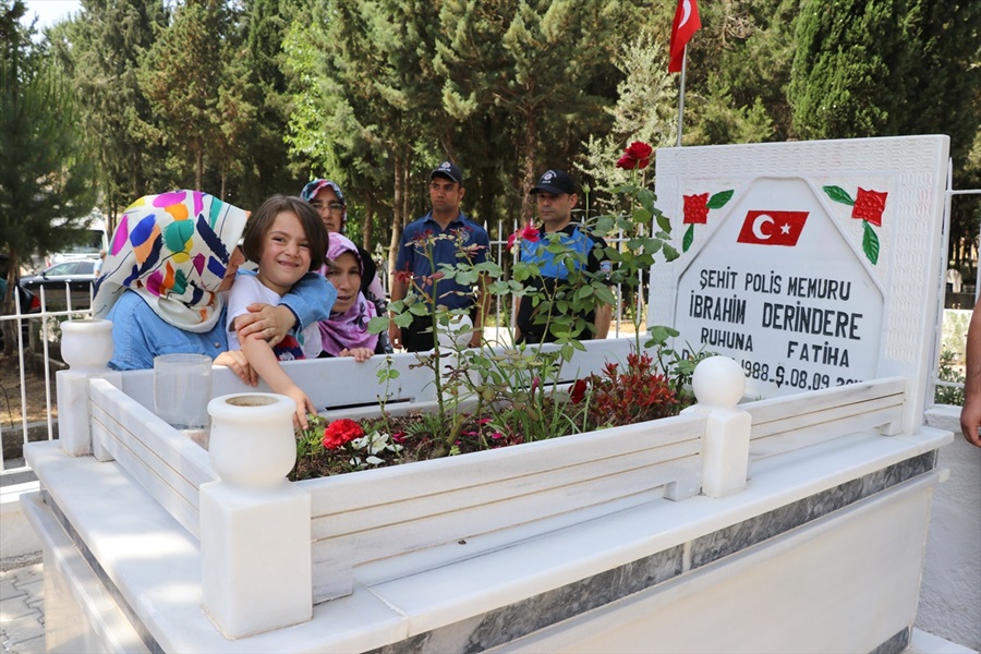 Çukurova’da Bayram öncesi şehitlik ziyaretleri 2