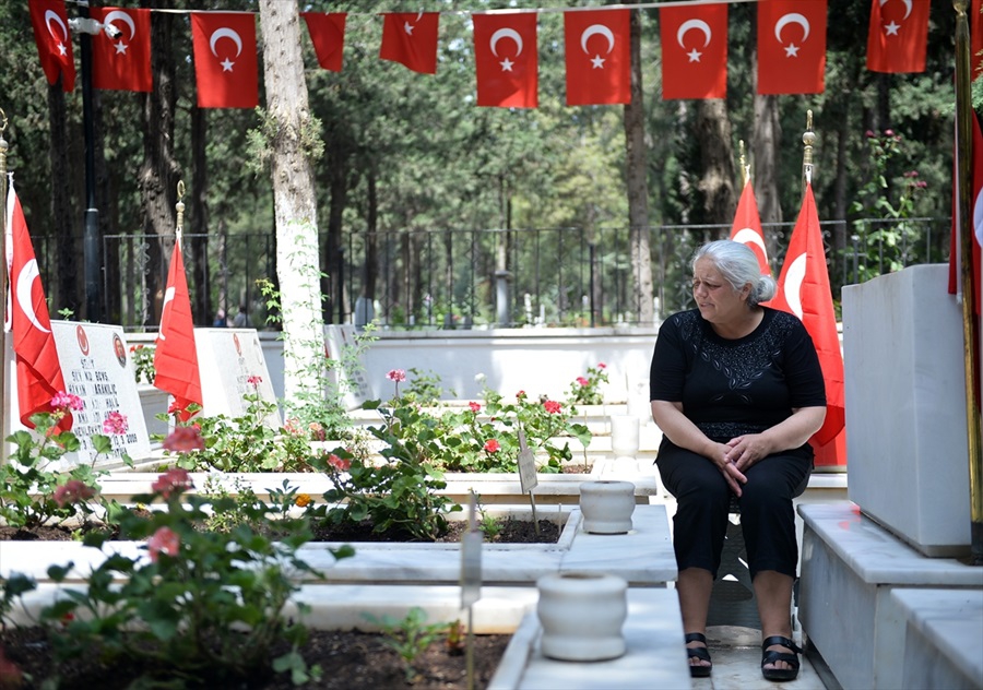 Çukurova’da Bayram öncesi şehitlik ziyaretleri 8