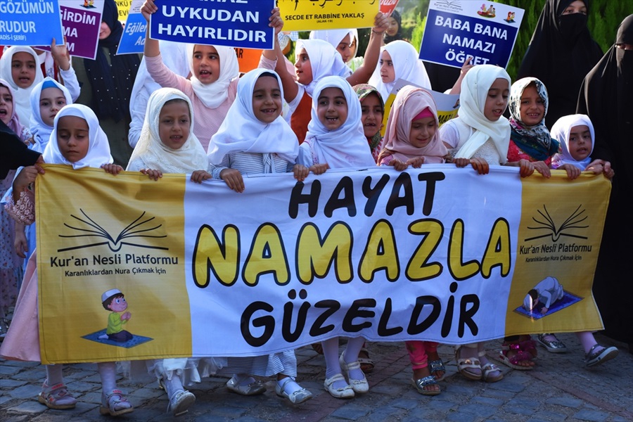 Adana'da "hayat namazla güzeldir" etkinliği 1