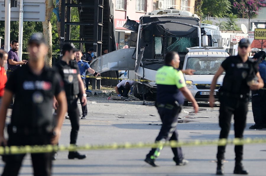 Vali Demirtaş'tan yaralılara ziyaret.. 20