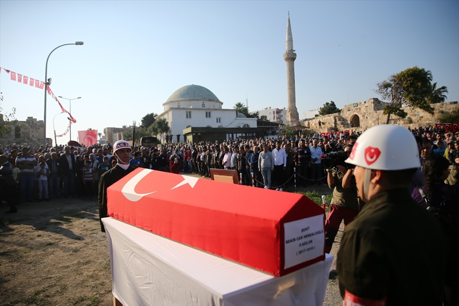 Şehit Hereklioğlu son yolculuğuna uğurlandı 9