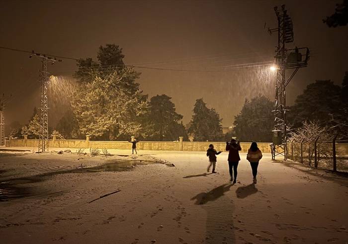 Adana’da kar yağışı güzel görüntüler oluşturdu 7