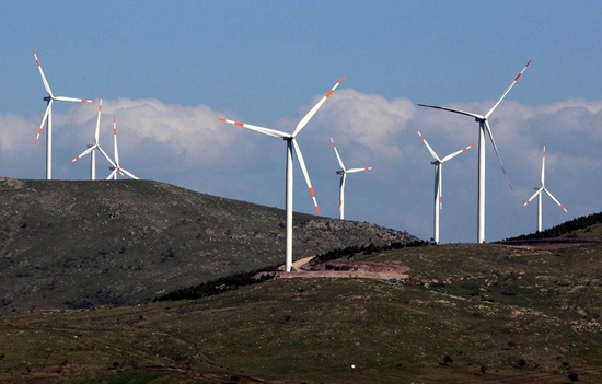 Elektriğin yarısı yerli kaynaklardan üretildi