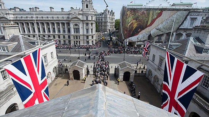 Brexit yasa tasarısı İngiliz parlamentosuna sunuldu