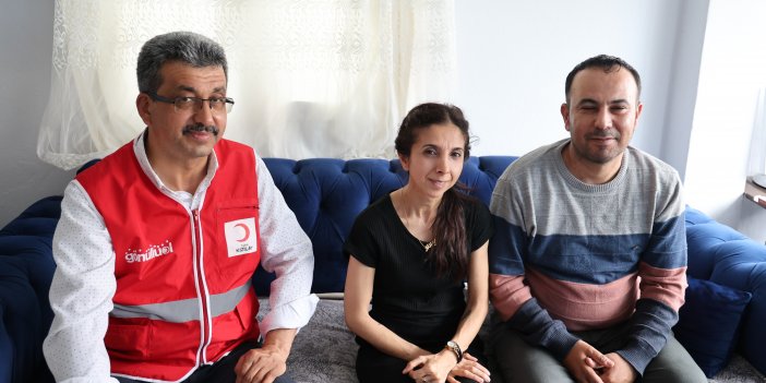 Şehit ailesi Hataylı depremzede aileye yuva oldu