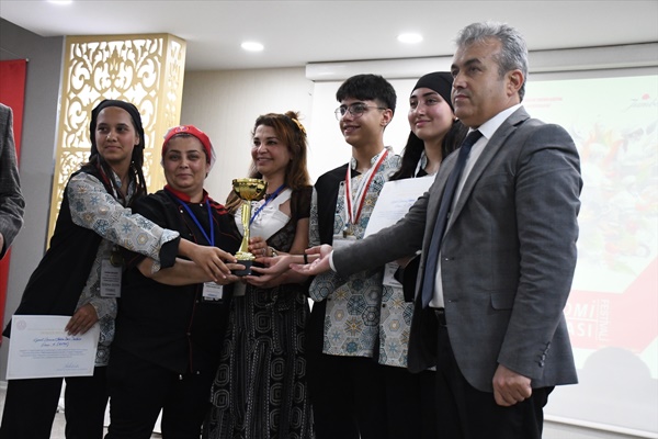 Adana'da "MEB Gastronomi Festivali ve Yemek Yarışması" düzenlendi