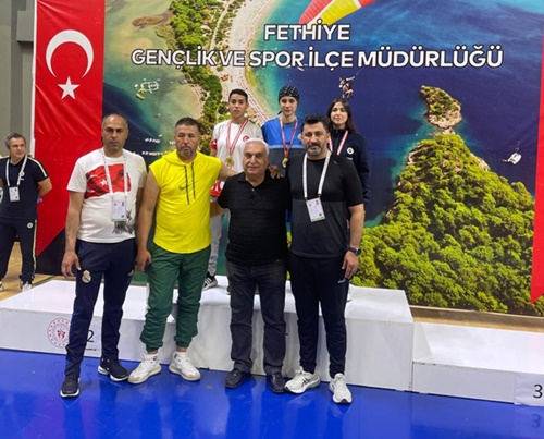 Kozanlı boksör Türkiye Şampiyonu oldu