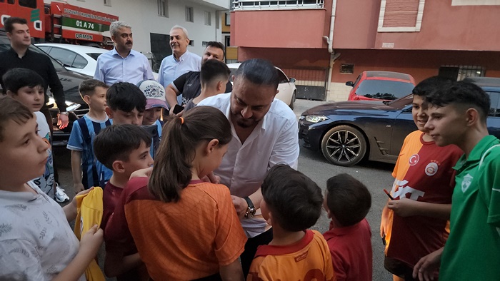 Turnuvanın Açılış Vuruşunu Milli Futbolcu Hasan Şaş Yaptı