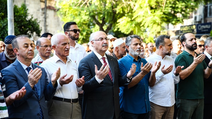 Adana, Mersin, Hatay ve Osmaniye'de Hamas Siyasi Büro Başkanı Heniyye suikastına tepki