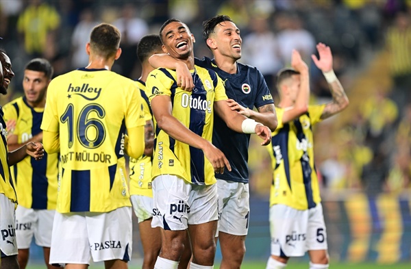 Fenerbahçe 9. haftayı 1 puanla kapattı