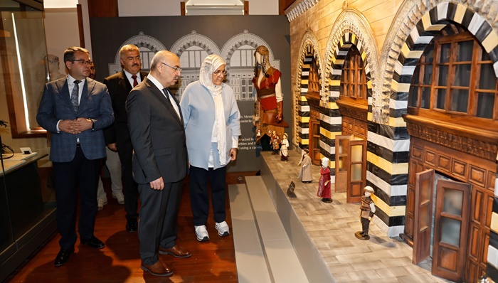 Vali Köşger Adana Olgunlaşma Enstitüsü Kültür Sanat Merkezini Ziyaret Etti