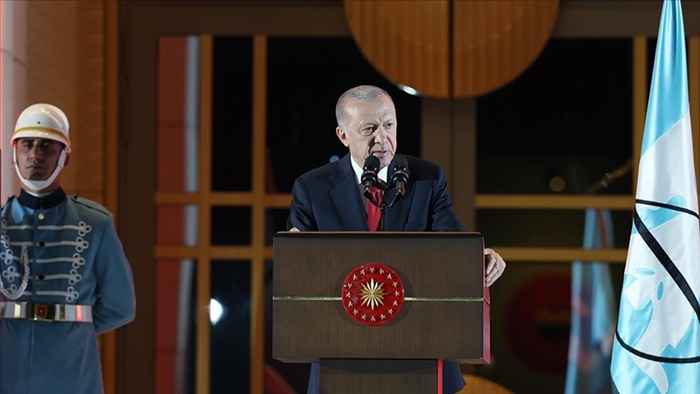 Cumhurbaşkanı Erdoğan: "Ordumuzun disiplinine, insicamına ve itibarına gölge düşürecek her türlü girişimin karşısındayız"