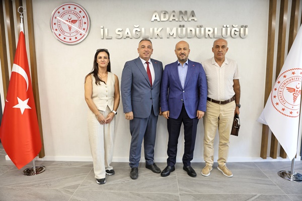 Emekli Astsubaylar Derneği Adana İl Başkanı Şahin ve yönetimi Adana İl Sağlık Müdürü Uzm. Dr. Nacar'ı makamında ziyaret ettiler.