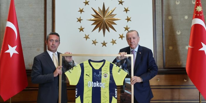 Cumhurbaşkanı Erdoğan, Fenerbahçe Spor Kulübü Başkanı Koç ve beraberindeki heyeti kabul etti