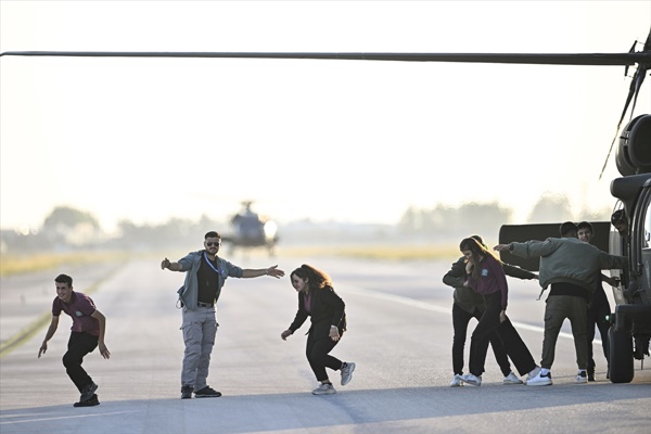 TEKNOFEST Adana'da helikopterle uçuş deneyimi yaşadılar