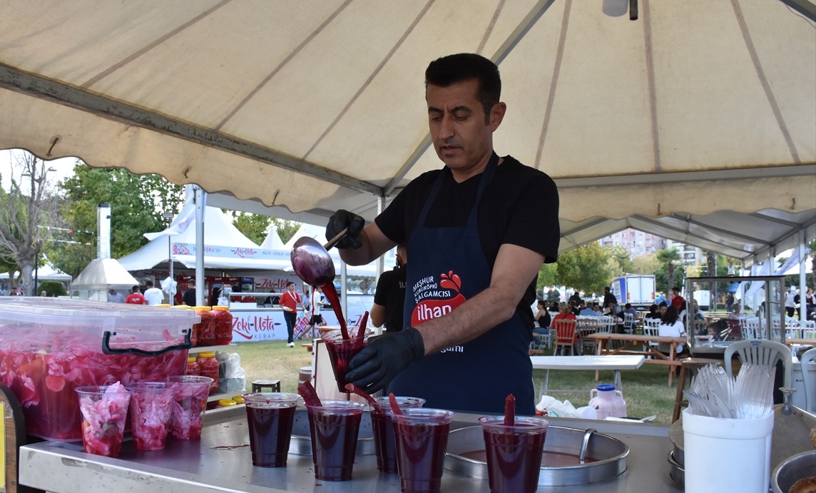 8. Uluslararası Adana Lezzet Festivali ziyaretçilerini ağırlıyor