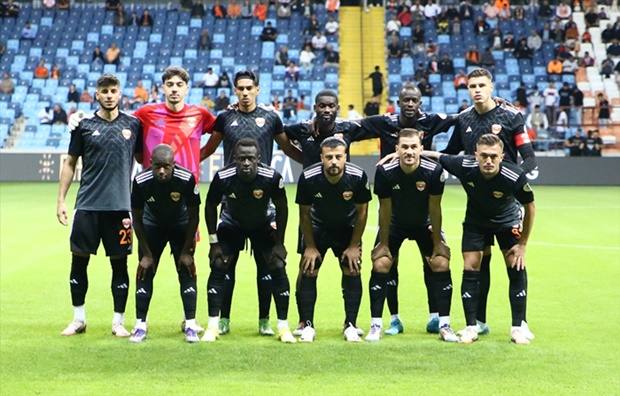 Şanlıurfaspor, deplasmanda Adanaspor'u 4-1 mağlup etti.​​​​​​