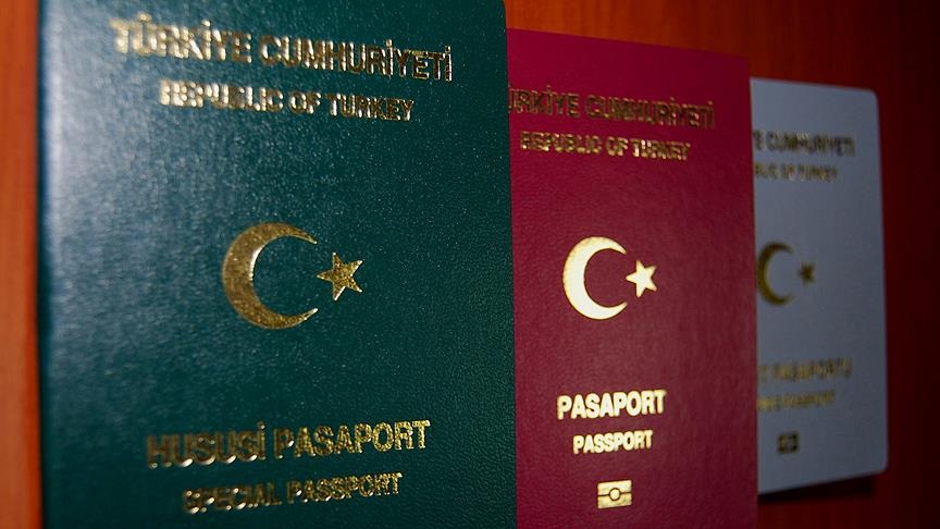 Almanya'dan eski diplomatik pasaportlu 196 Türk'e iltica hakkı