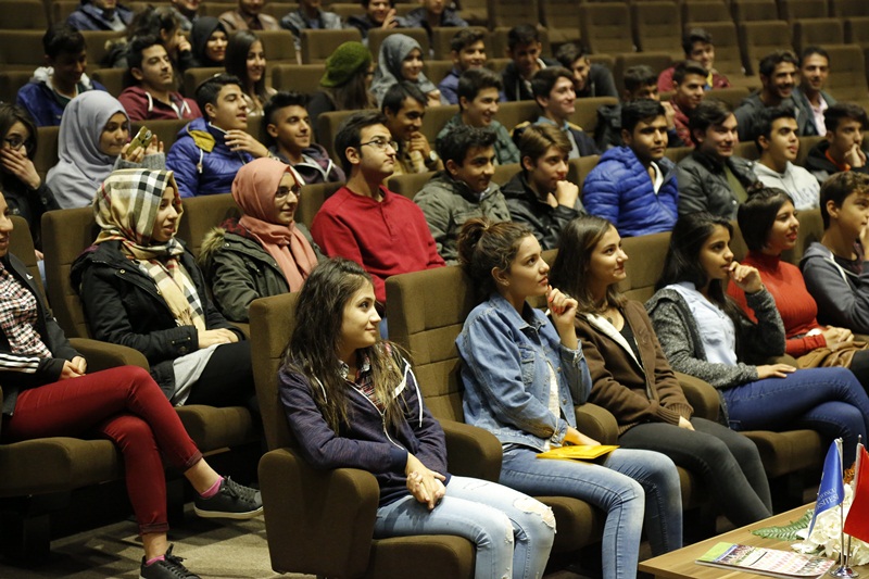 Türkiye mezunları ülkelerinin liderleri